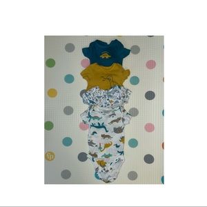 Bundle of 4 Onesies/Short Sleeve Bodysuits